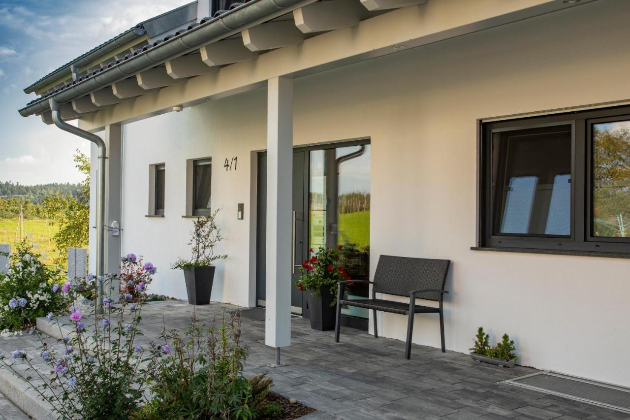 Haus am See - Ferienwohnungen Neukirch  Exterior foto